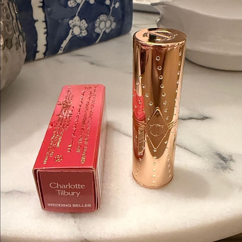 Charlotte Tilbury MATTE REVOLUTION
WEDDING BELLES